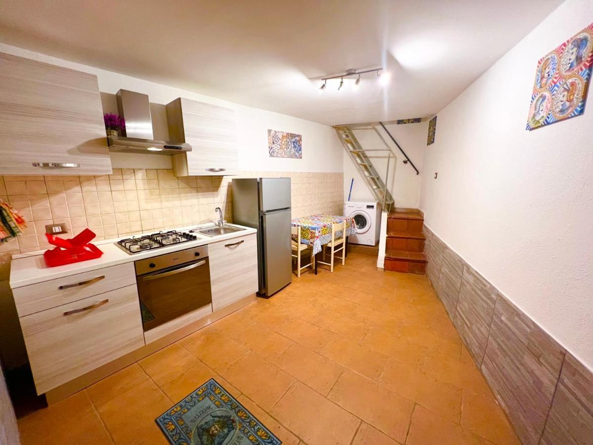 Вилла Etnea House Catania Center Экстерьер фото